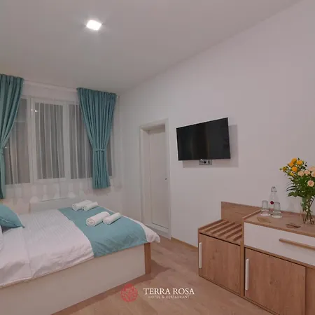 терра роза ホテル